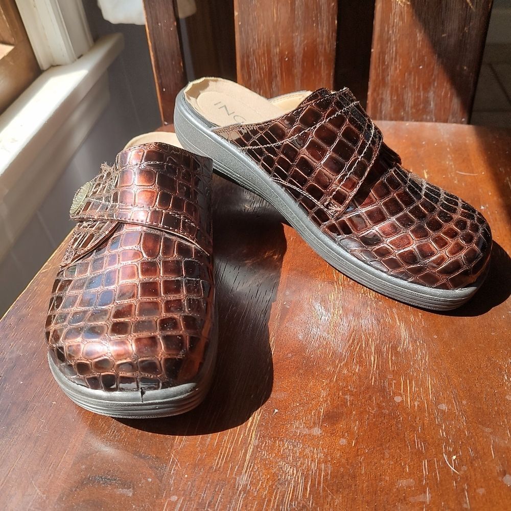 Ingaro Brown Croc Embossed Comfort Clogs Women’s Size 7M Slip On Mules - Picture 2 of 8
